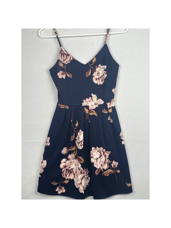Monteau Dresses & Skirts - Monteau Los Angeles Floral Fit & Flare Dress Navy Pink Spaghetti Strap Size S